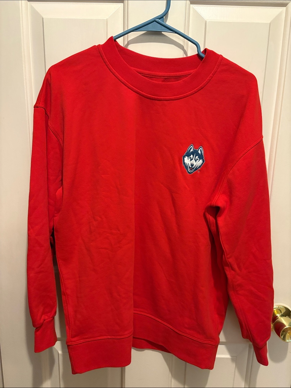 UConn Lululemon Crewneck